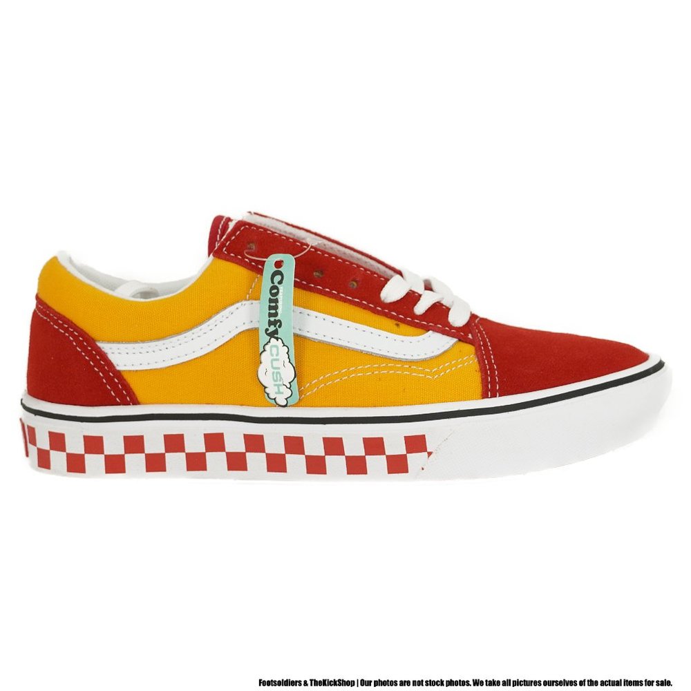 VANS Comfycush Old Skool (Tape Mix) Women Sneakers kansas city chiefs